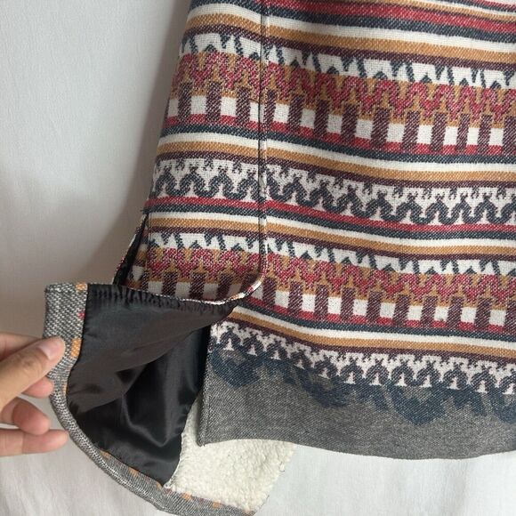 Me Jane Aztec Navajo Print Vest Womens Tag M Wool Blend Faux Fur Southwestern - Picture 13 of 16